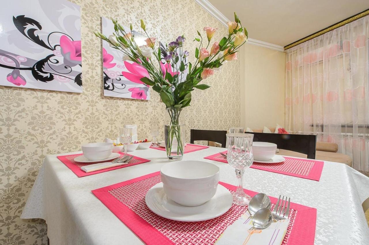 Золотой Квадрат Шевченко 75 Lejlighed Almaty Eksteriør billede